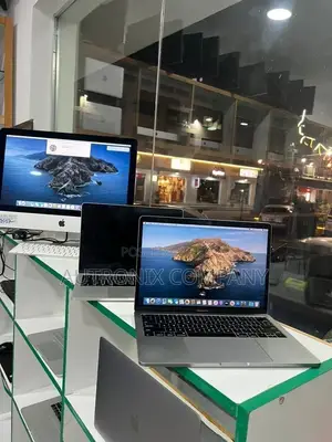 Laptop Apple MacBook Pro 2017 16GB Intel Core I7 SSD 256GB
