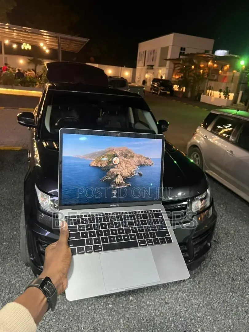 Laptop Apple MacBook Pro 2017 16GB Intel Core I7 SSD 256GB