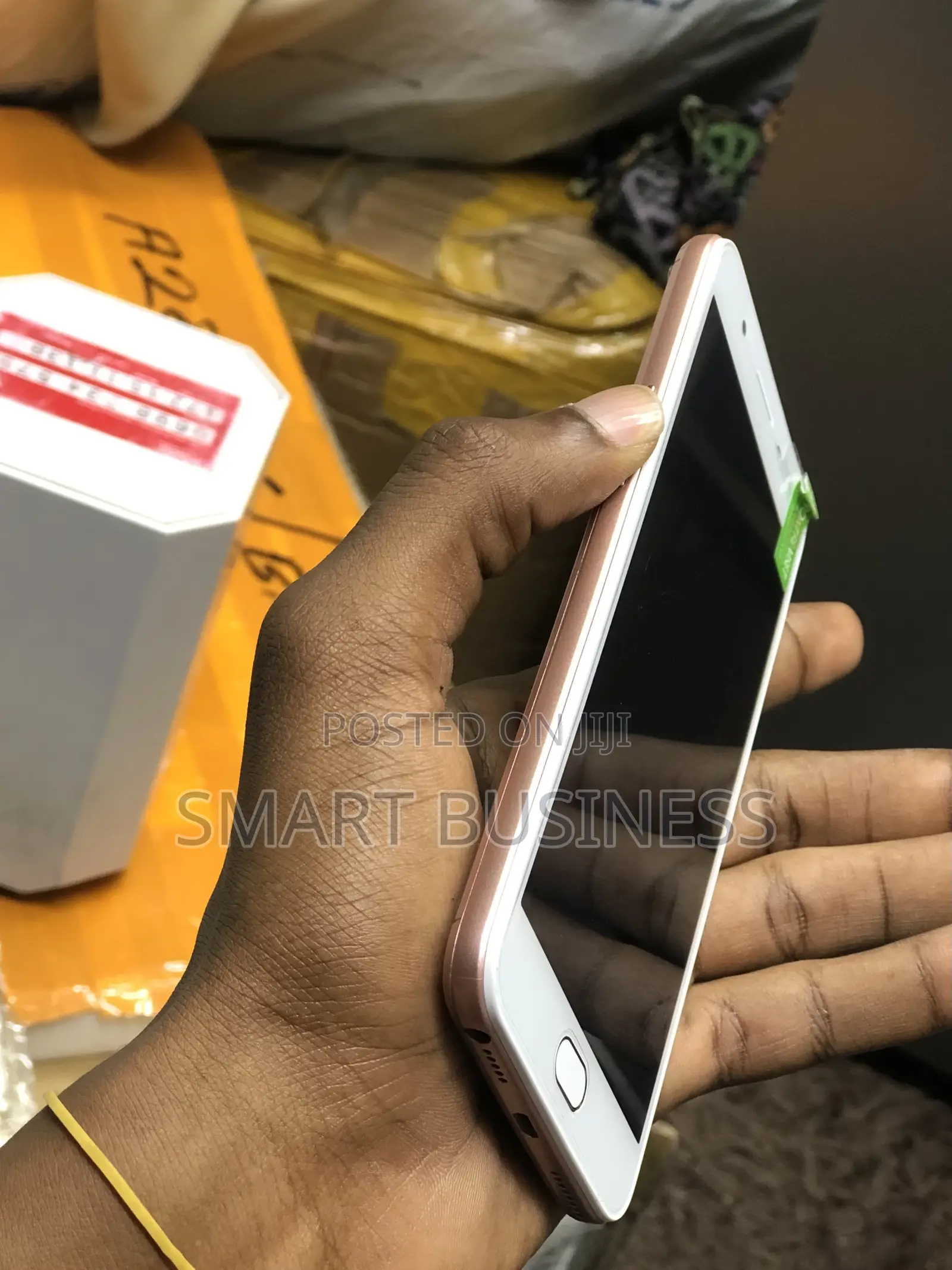 Oppo F1s 64 GB Gold