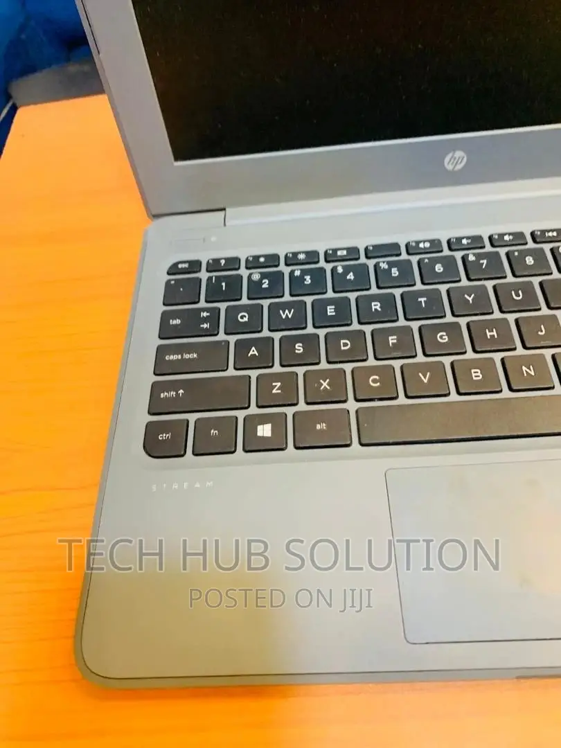 Laptop HP Stream 11 Pro G3 4GB Intel HDD 320GB