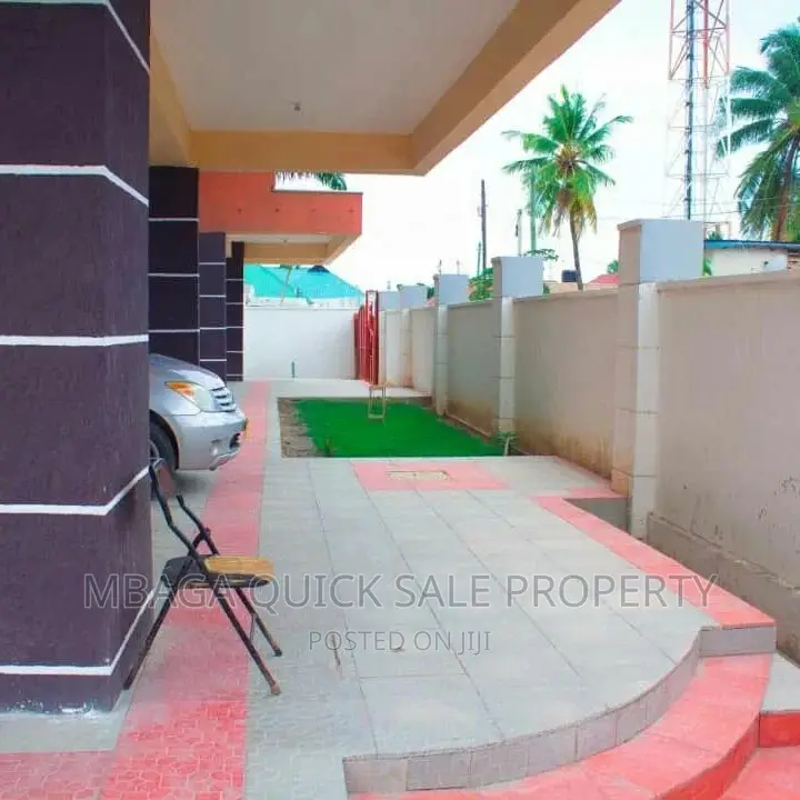 3bdrm Apartment in 3  Bed Room Brand for rent