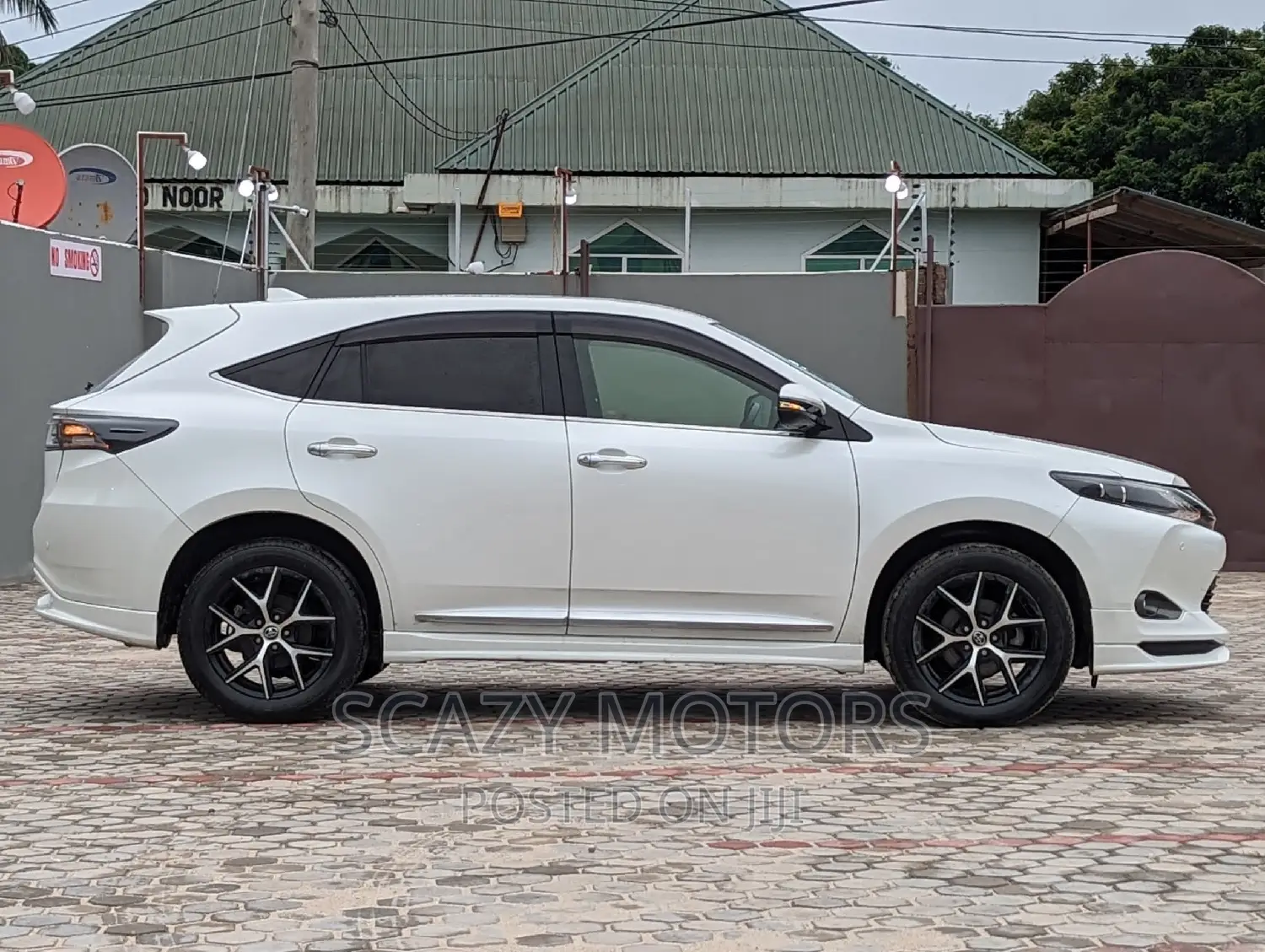 Toyota Harrier 2016 White