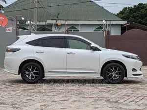 Toyota Harrier 2016 White