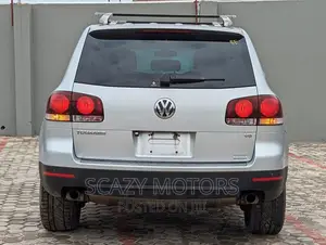 Volkswagen Touareg 2010 Silver