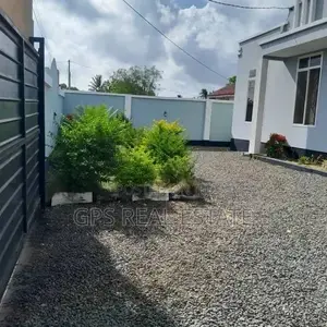 3bdrm House in Kibada, Kigamboni for sale