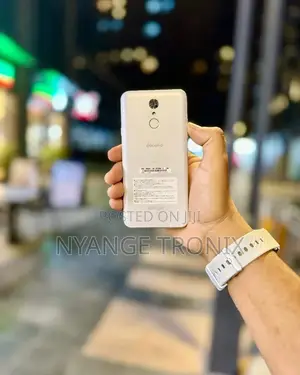 LG X style 16 GB