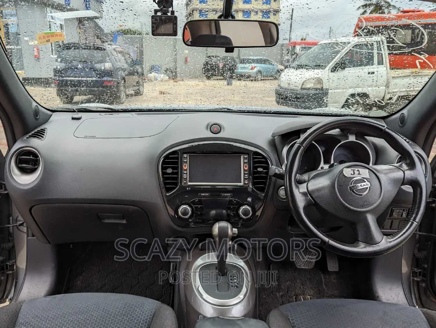 Nissan Juke 2011 Gray