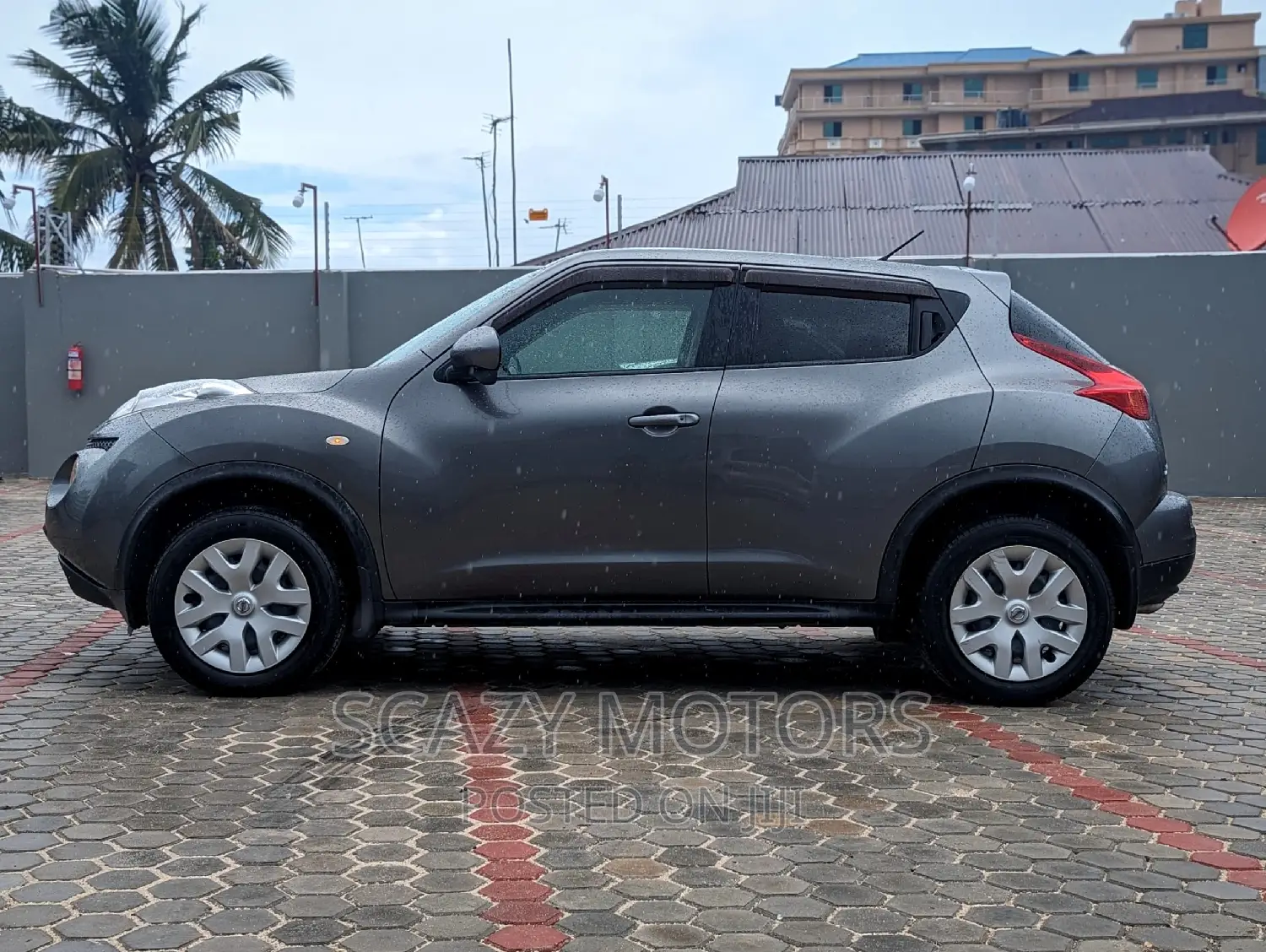 Nissan Juke 2011 Gray
