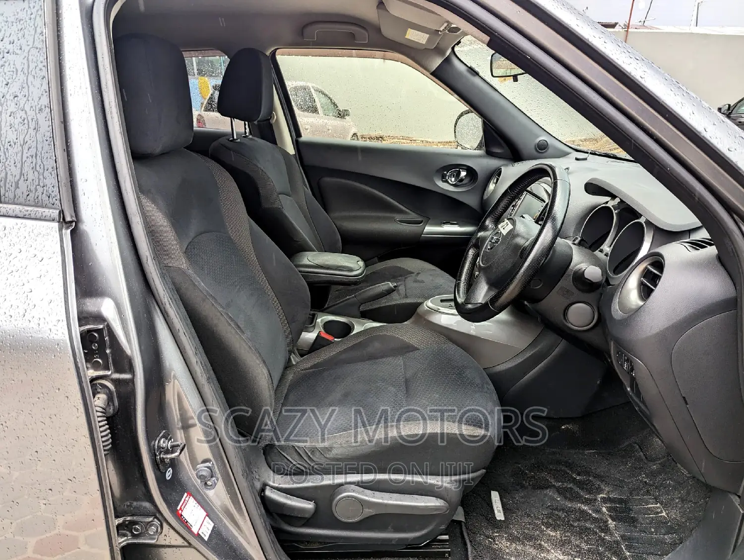 Nissan Juke 2011 Gray