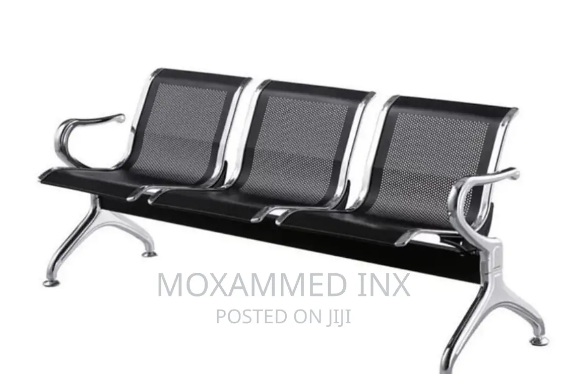 Waiting 3 Seater