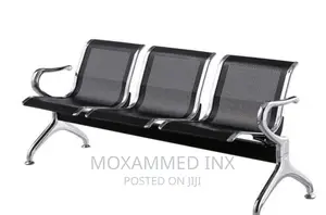 Waiting 3 Seater