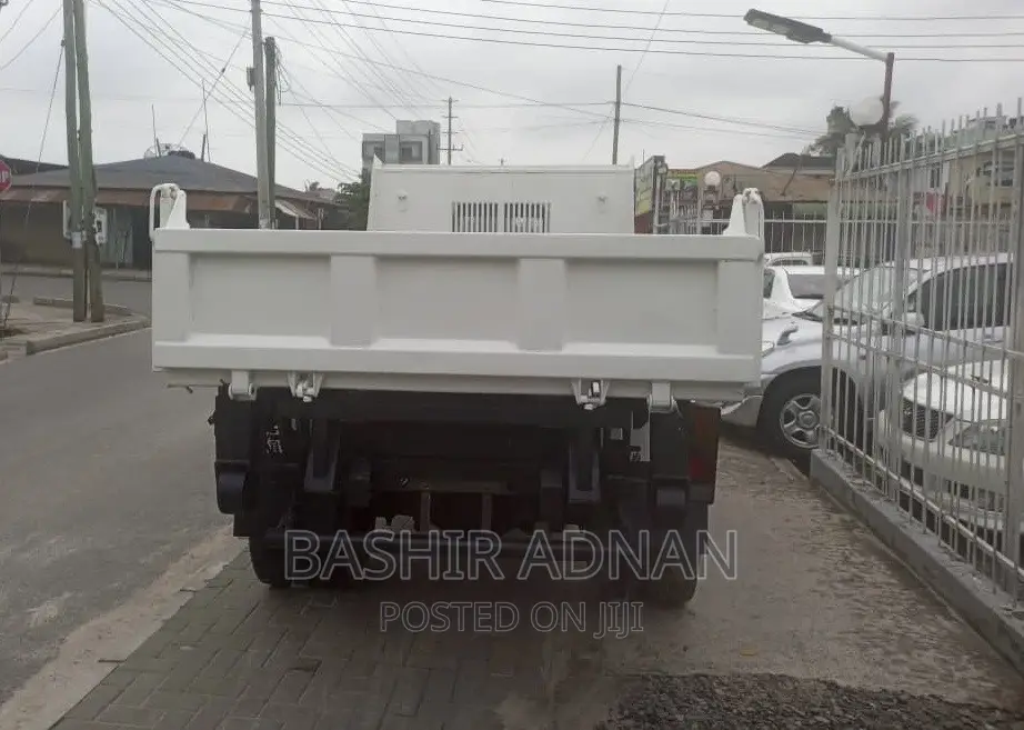 New Mitsubishi Canter Dumper Ya Helper Mpya.