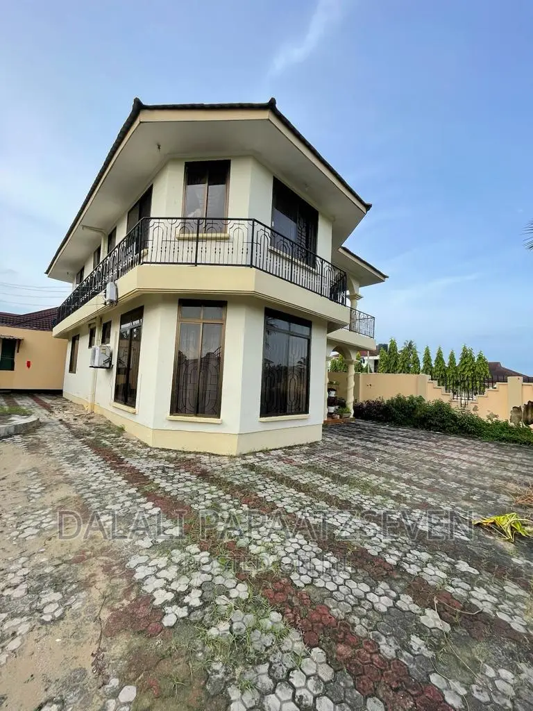 4bdrm House in Dalalipapaatzseven, Kinondoni for rent
