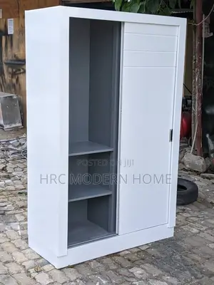 Kabati La Nguo La Kuslide