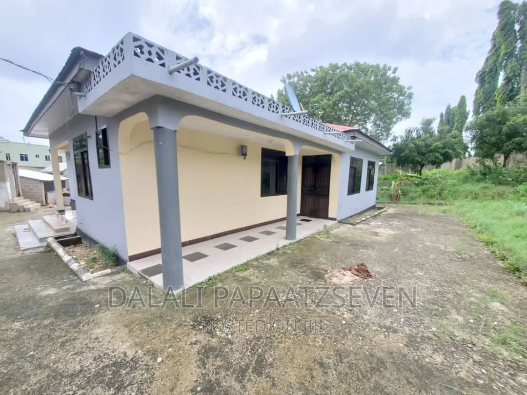 3bdrm House in Dalalipapaatzseven, Kimara for rent