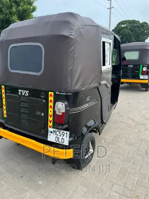 TVS King Cargo 2023 Beige
