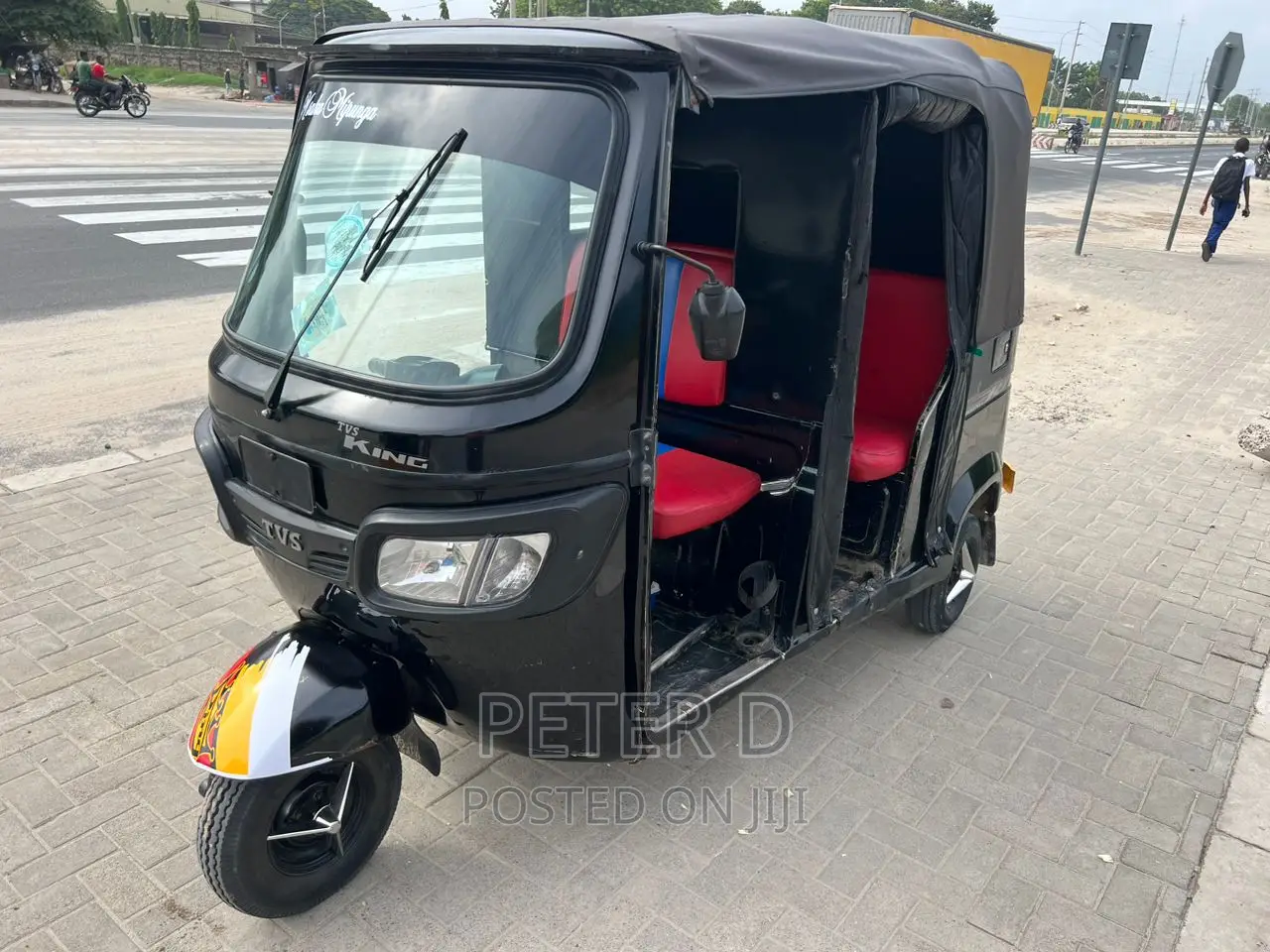 TVS King Cargo 2023 Beige