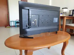 Samsung 32" HD Smart TV 32T5300