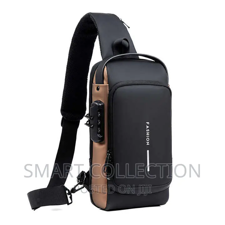 Fashionable Multi Pockets Waterproof Crossbody Bag