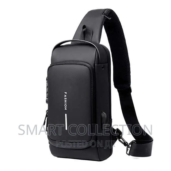 Fashionable Multi Pockets Waterproof Crossbody Bag