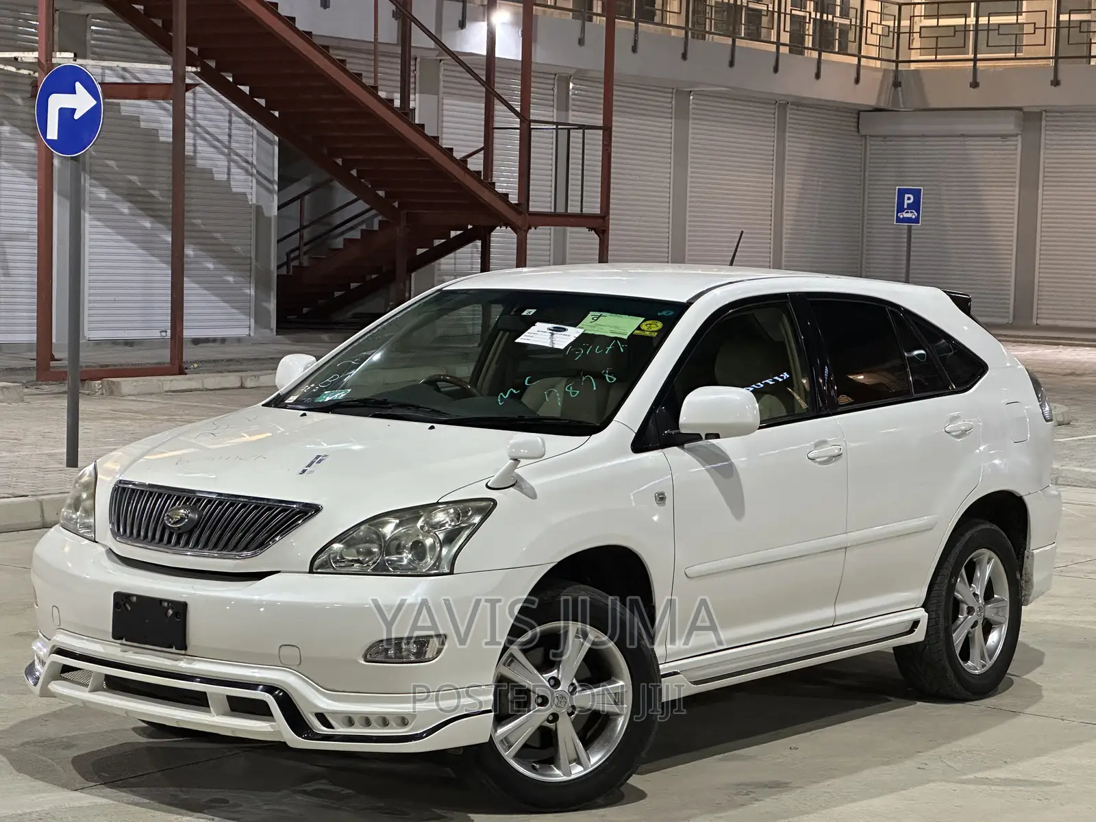 Toyota Harrier 2004 White