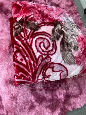Blanket Laini Na Nzito