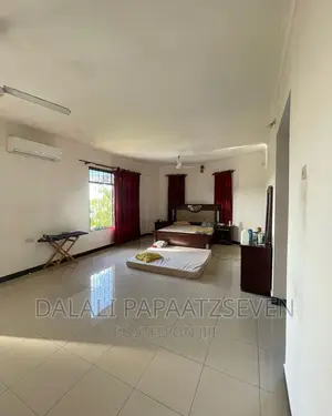 5bdrm House in Dalalipapaatzseven, Bunju for sale