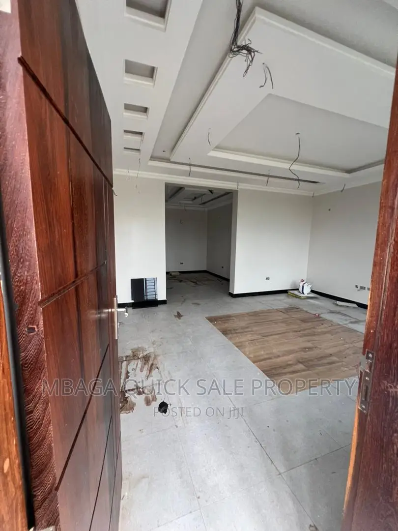 3bdrm Apartment in Makongo Ccm, Sinza for rent