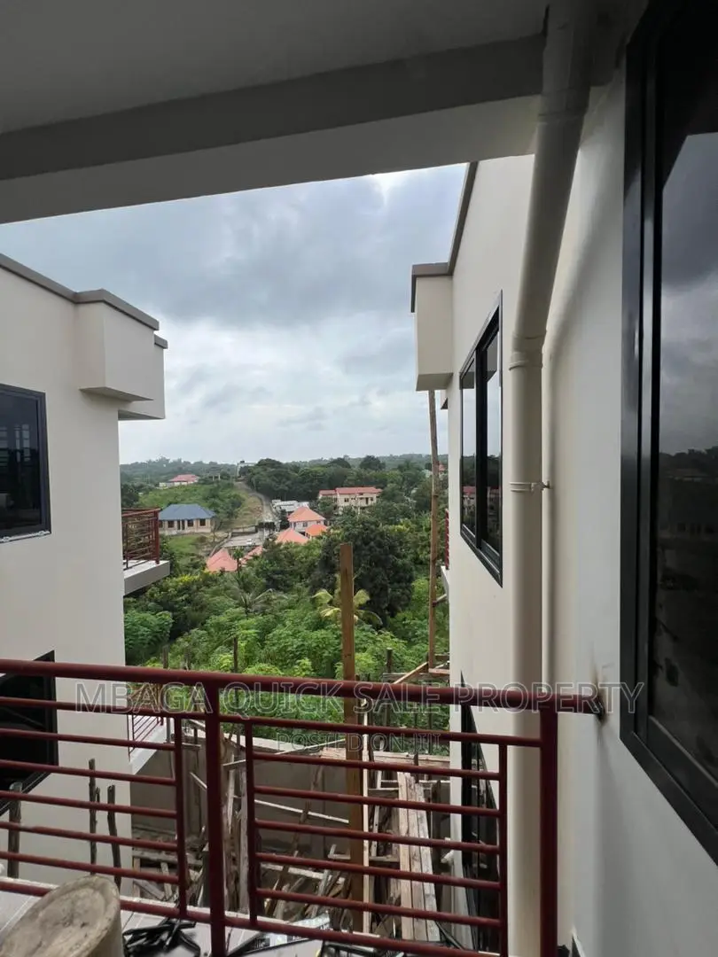 3bdrm Apartment in Makongo Ccm, Sinza for rent