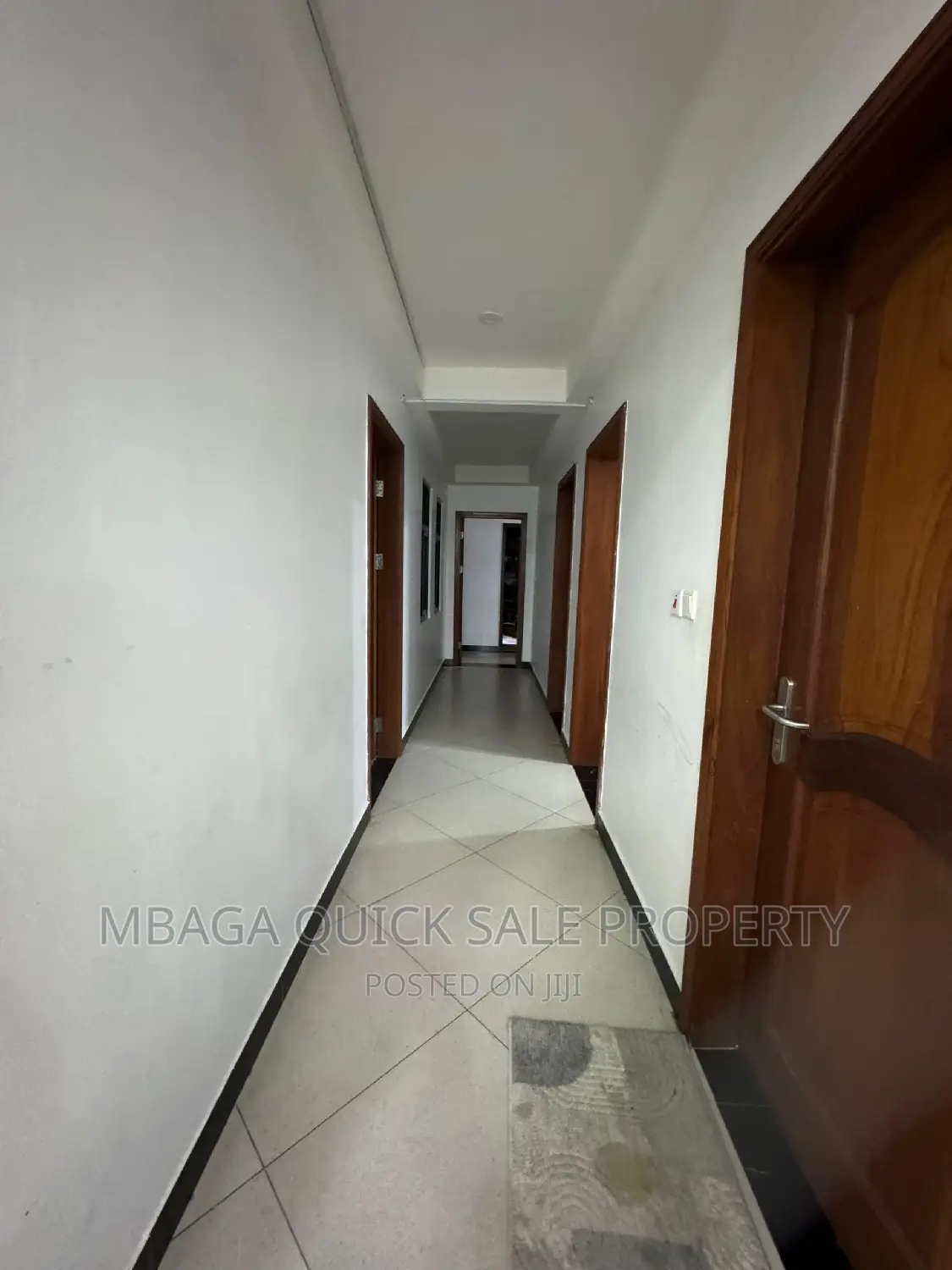 3bdrm Apartment in Mikocheni for sale