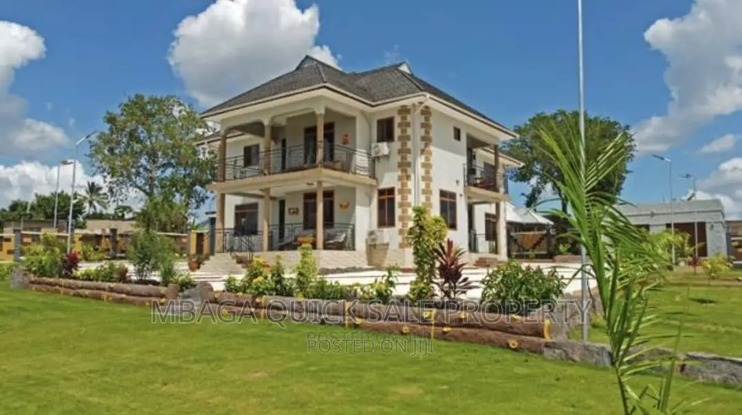 Furnished 5bdrm House in Madale, Bunju for rent