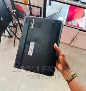 Laptop Lenovo ThinkPad 11e 4GB Intel Celeron HDD 500GB