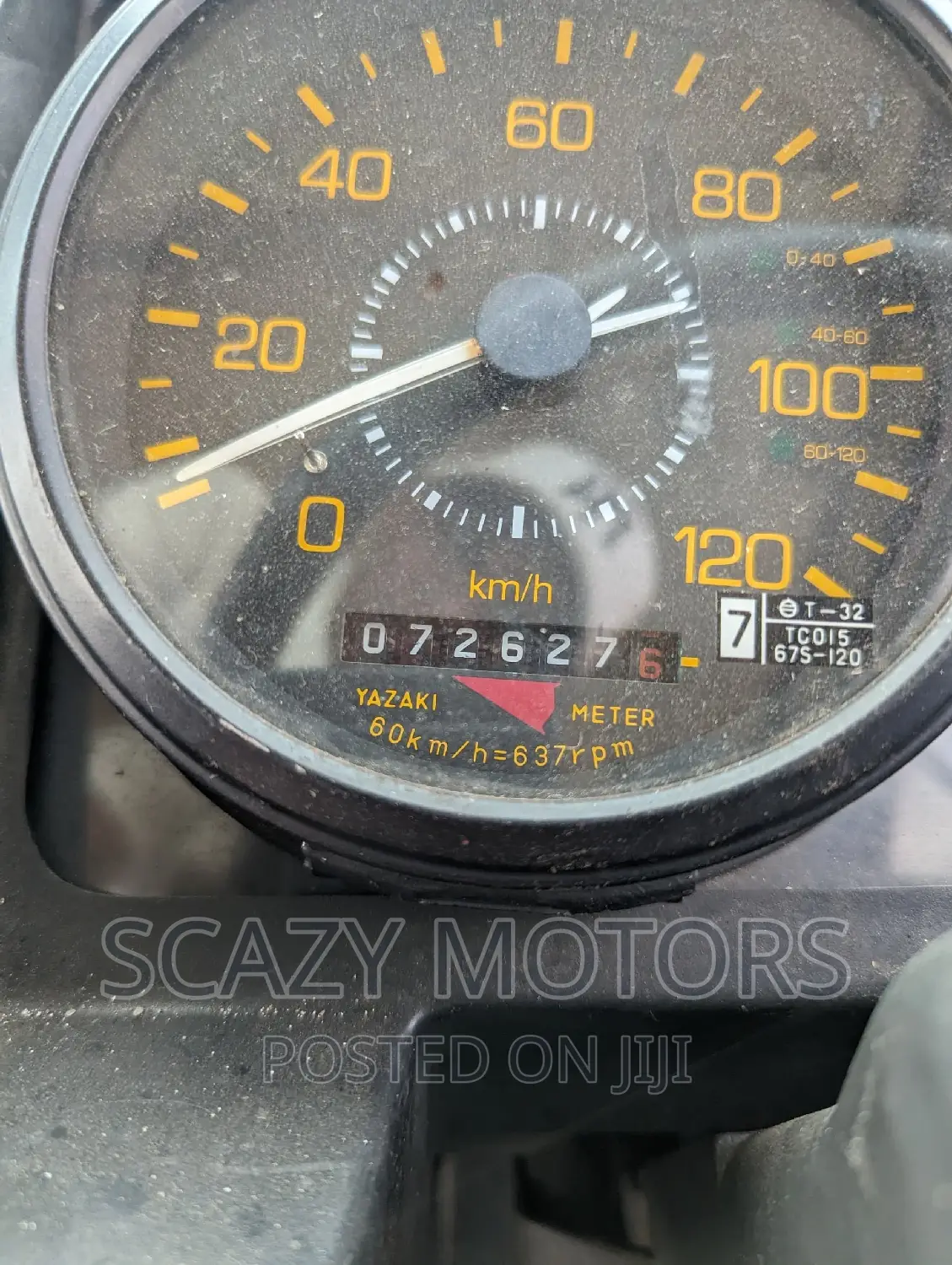 Mitsubishi Fuso Rosa 2004 Orange