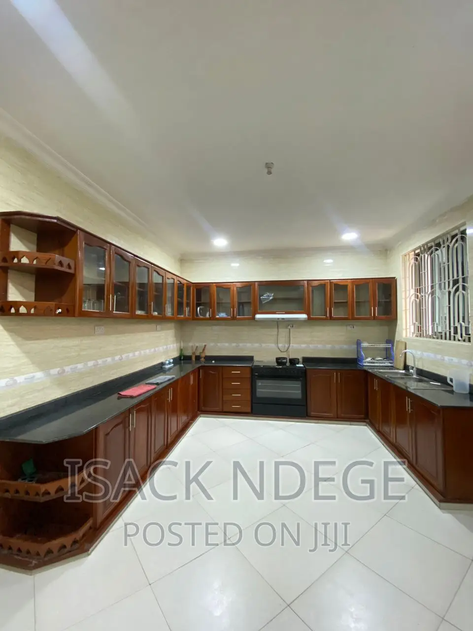 Furnished 5bdrm House in Mbweni, Kinondoni for rent