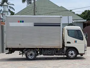 Mistubishi Canter 2007 Model.