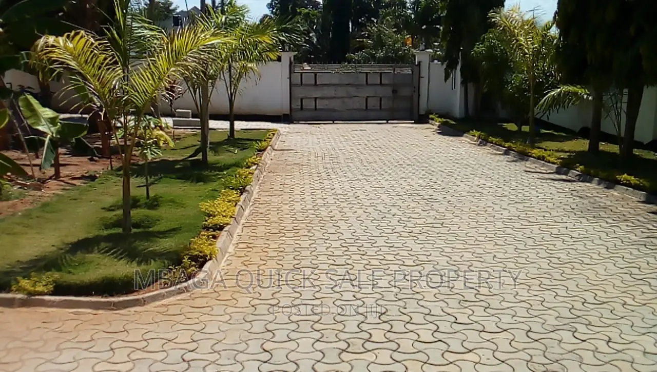 Furnished 4bdrm Apartment in Bunju Moga for rent