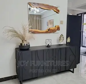 Showcase Console