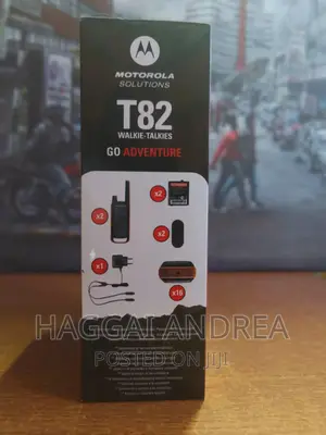 Motorola Talkabout T82 2-Way Walkie Talkie Radio
