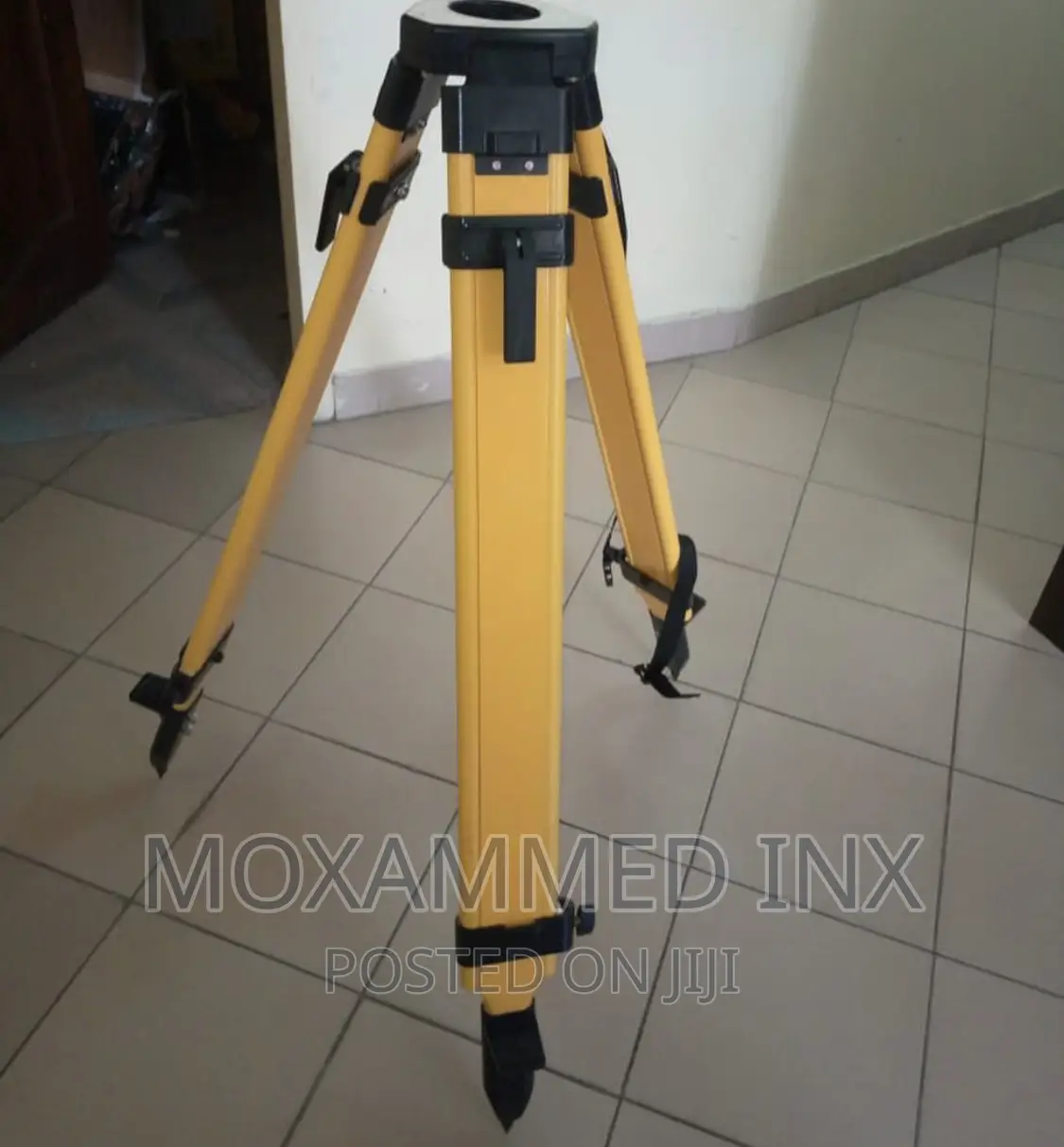 Wooden Tripod Stand for Survey