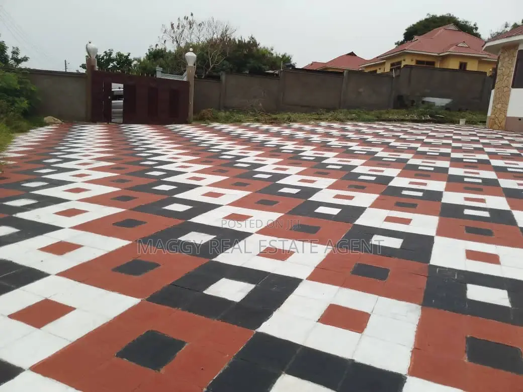 5bdrm House in Ssalala Itpl, Kunduchi for rent