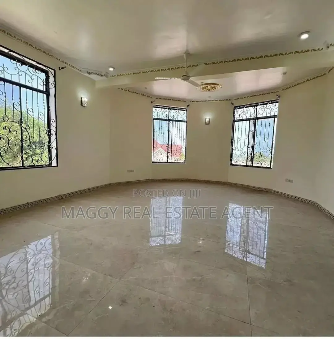 5bdrm House in Ssalala Itpl, Kunduchi for rent