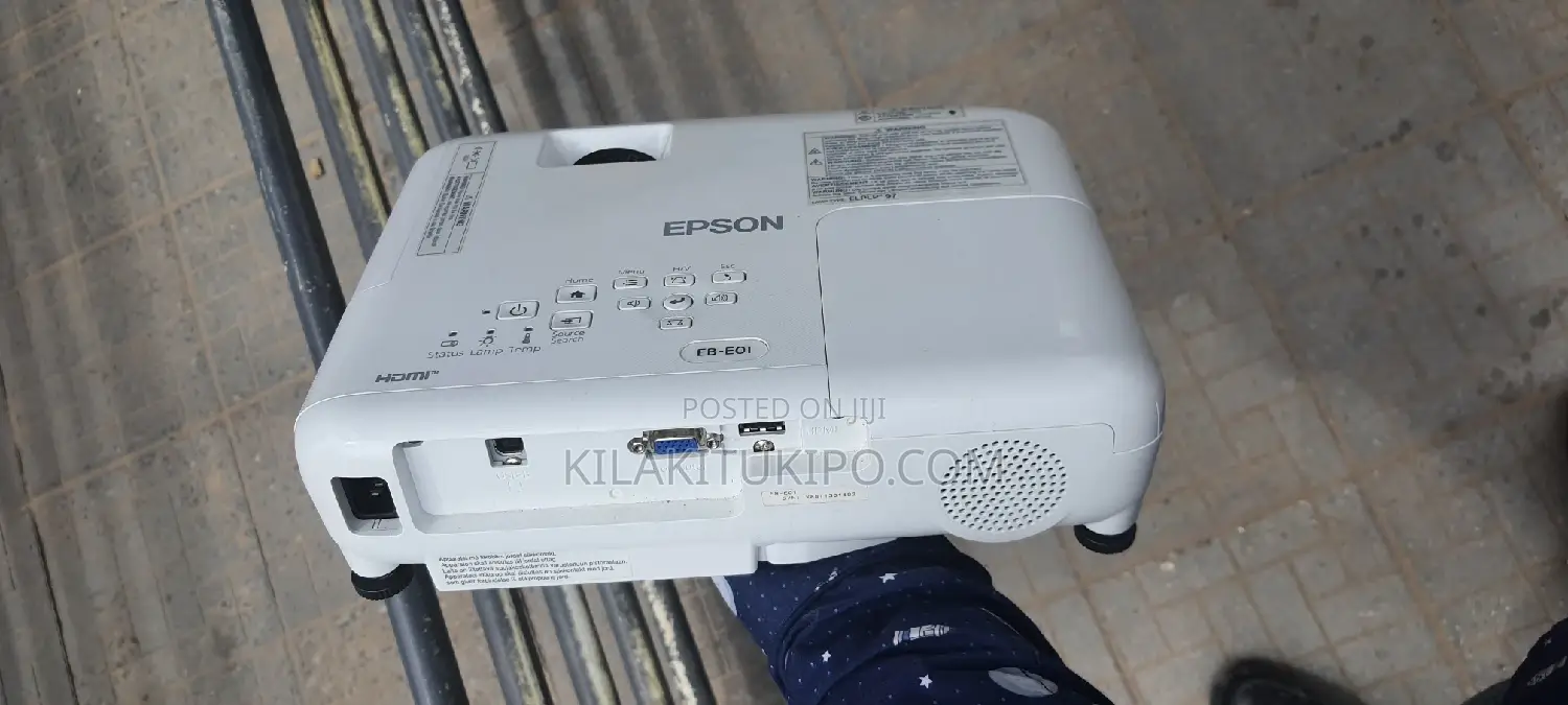 EPSON Projector Eb-E01 Clean Condition