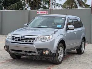 Subaru Forester 2012 Gray