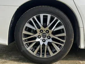 Toyota Alphard 2017 Pearl