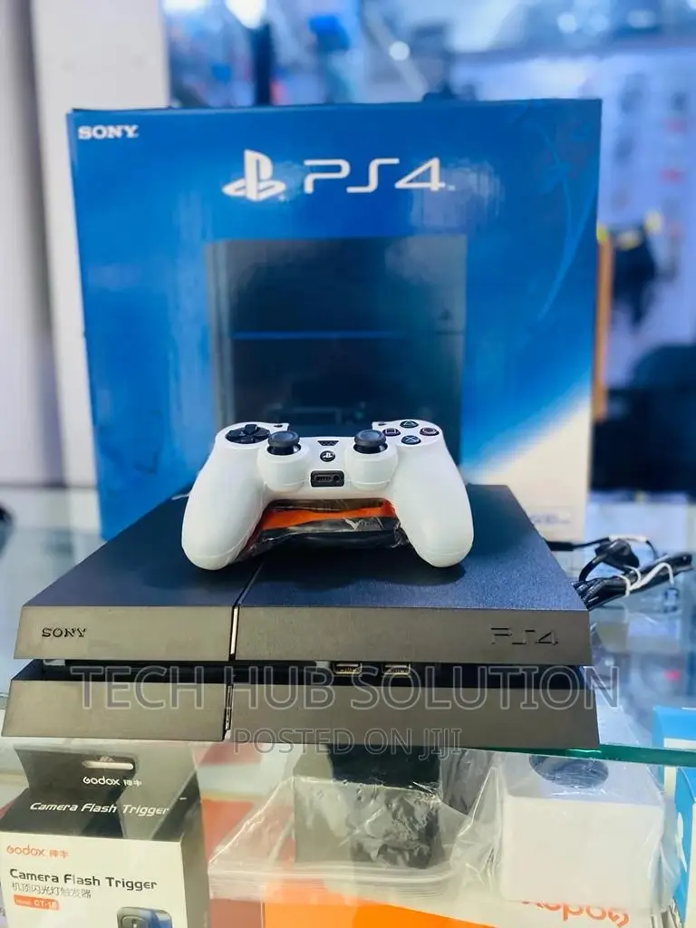 PS4 Gaming Console