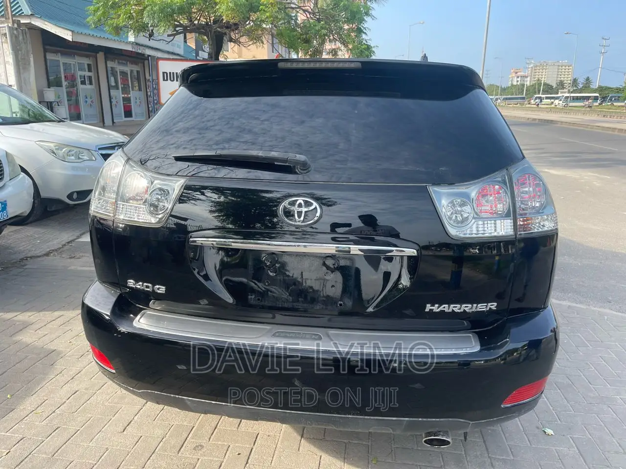 Toyota Harrier 2.4 2009 Black