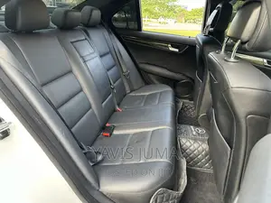 Mercedes-Benz C-Class 2009 White