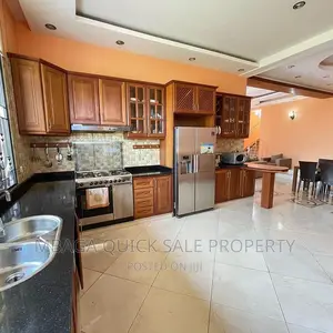 5bdrm House in Boko Magengeni, Bunju for rent