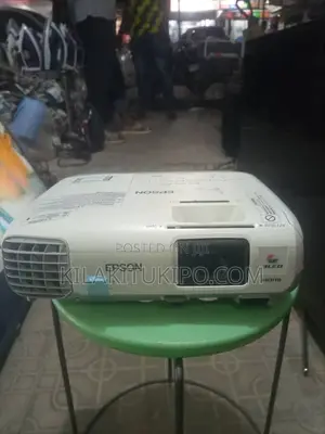 EPSON Projector X27