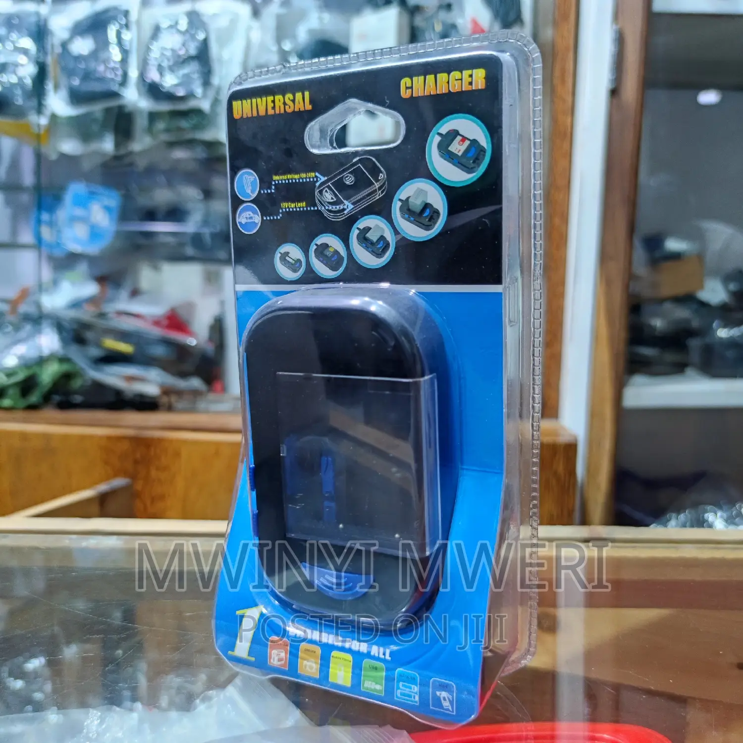 Universal Charger for More Than 300 Difterent Batteries